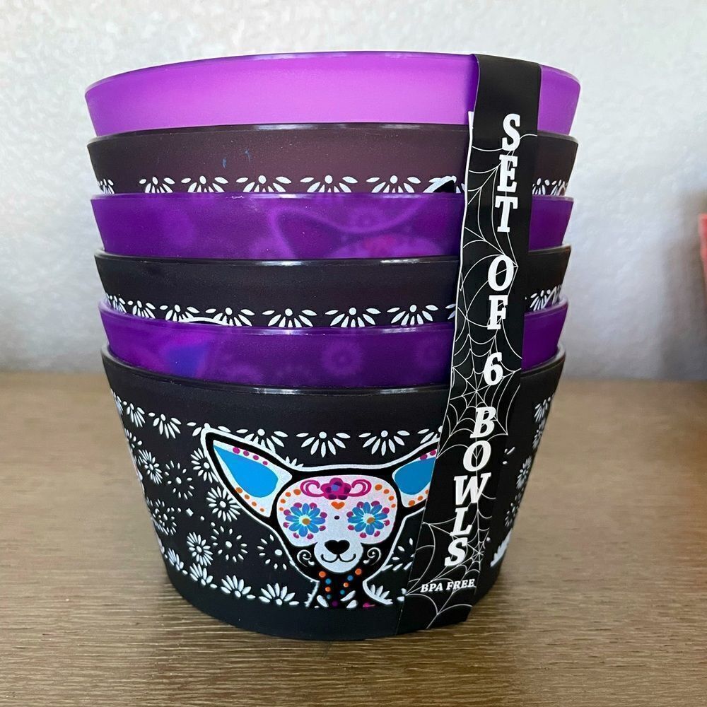 Halloween Dogs 6-pc Plastic Bowls Dinnerware Set